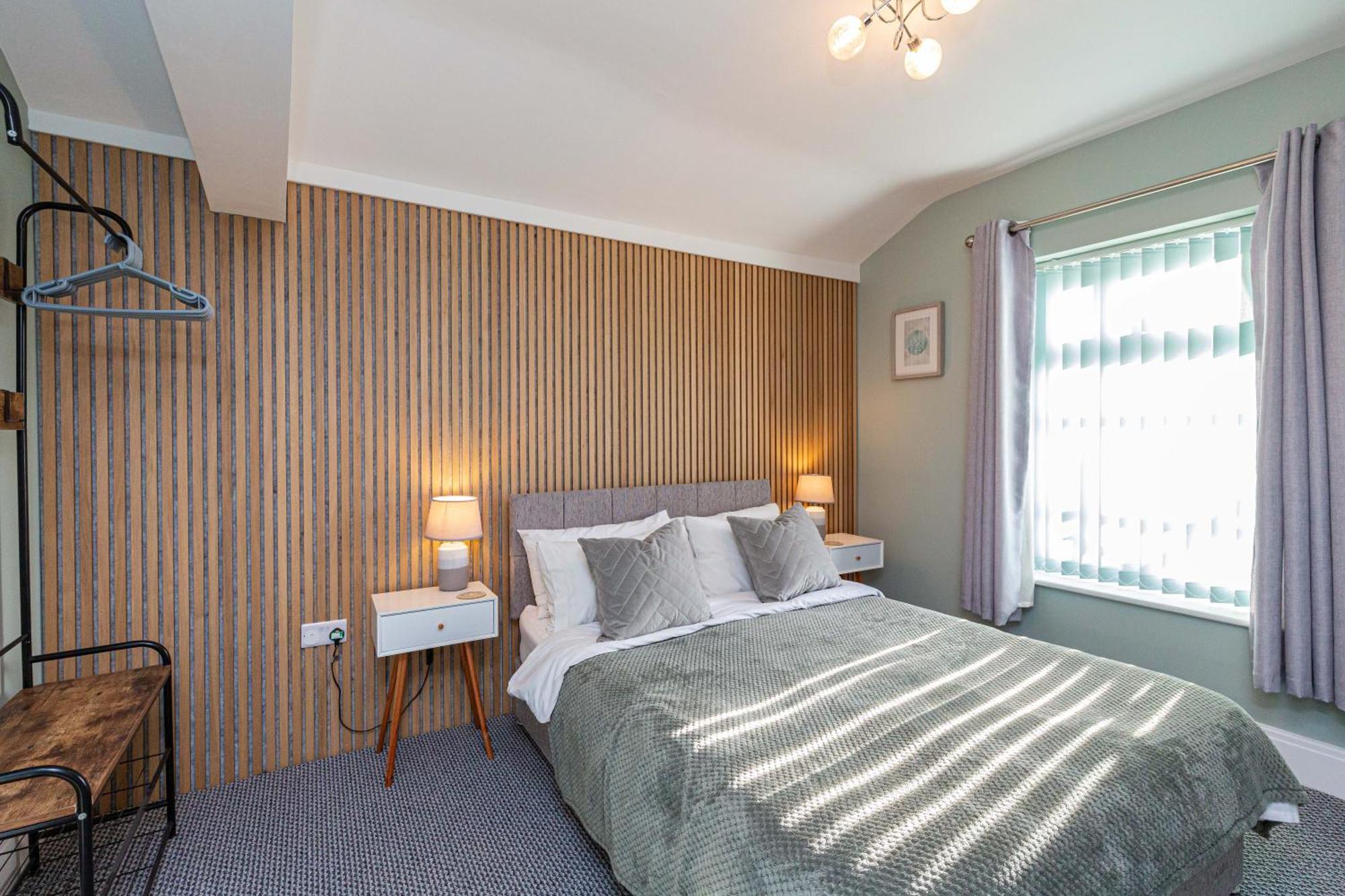 Seafront Apartment - Sleeps 6 - Gateway To The Lake District - Brand New Morecambe Buitenkant foto