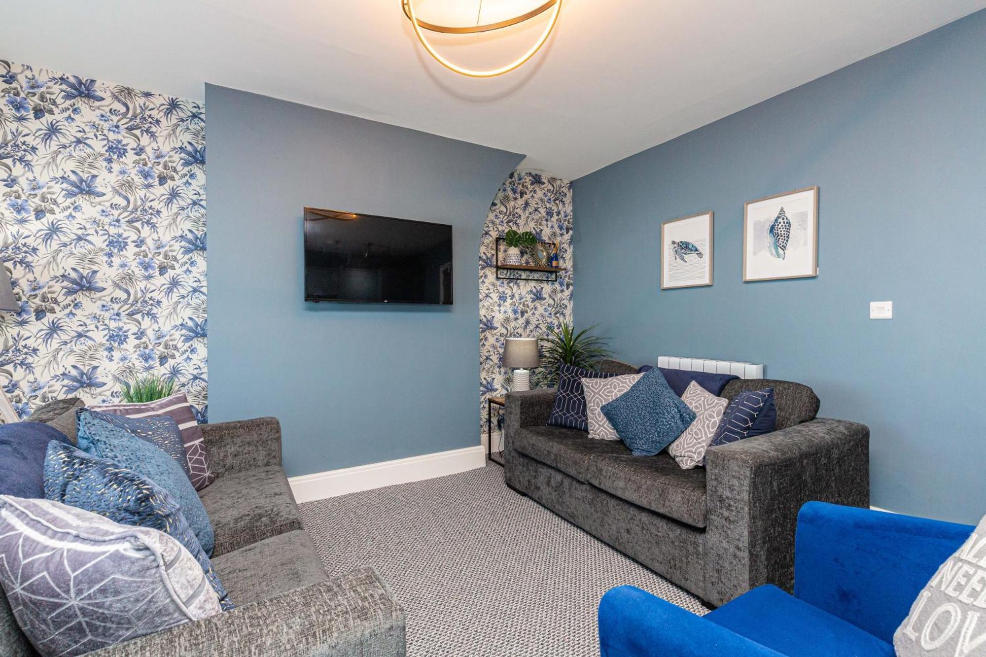 Seafront Apartment - Sleeps 6 - Gateway To The Lake District - Brand New Morecambe Buitenkant foto